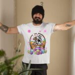24hluxury– Bunny English Bulldog Dog Easter Eggs T-Shirt