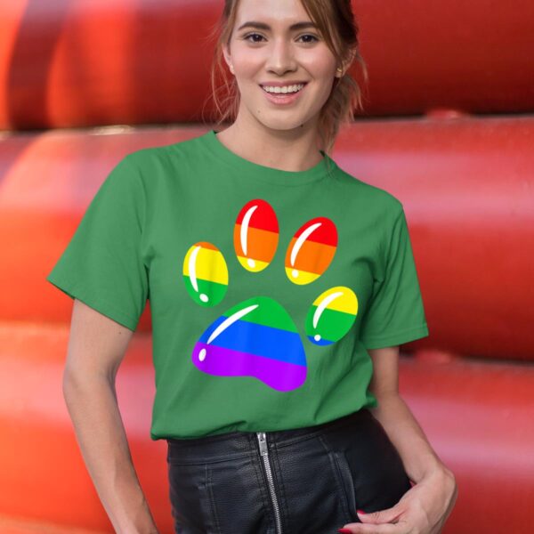 24hluxury– Rainbow Paw Print Dog Paw LGBT Pride T-Shirt
