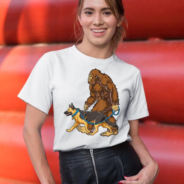 Linocasa– Bigfoot Dog Walk German Shepherd T-Shirt - Image 8