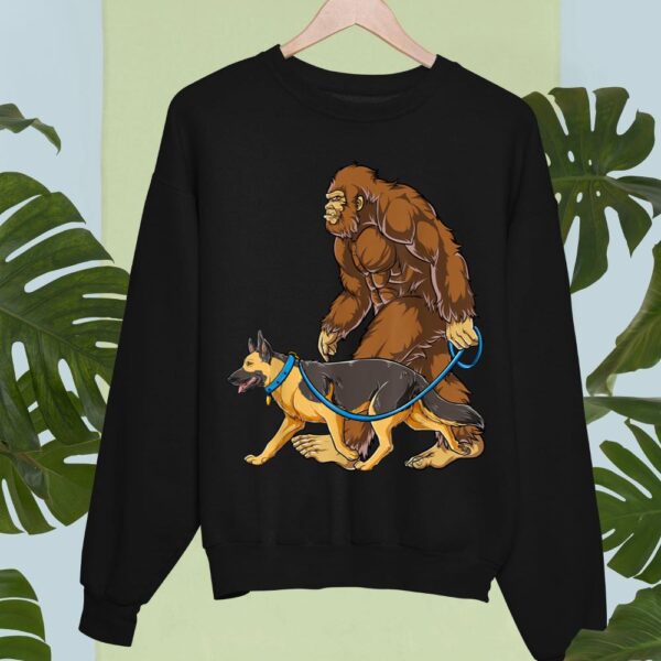 Linocasa– Bigfoot Dog Walk German Shepherd Sweatshirt