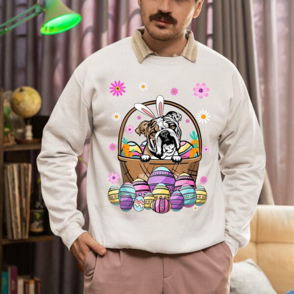 Linocasa– Bunny English Bulldog Dog Easter Eggs Sweatshirt - Image 5