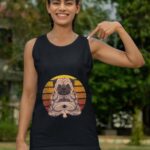 Mecurino – Retro Yoga Dog Pug Sunset Tank Top